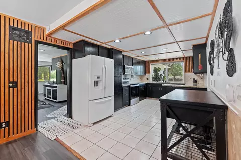 Kitchen - 10390 October Ln, Redding, CA 96003 photo 1 of 8
