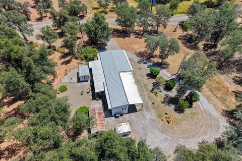 View/Area - 10390 October Ln, Redding, CA 96003 photo 3 of 8