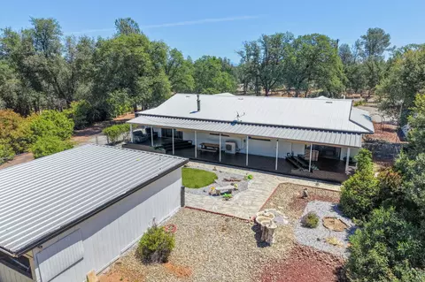 Exterior - 10390 October Ln, Redding, CA 96003 photo 32 of 32
