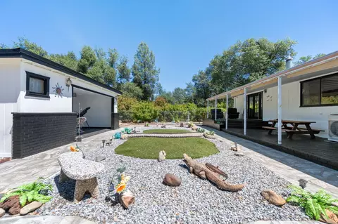 Exterior - 10390 October Ln, Redding, CA 96003 photo 12 of 32