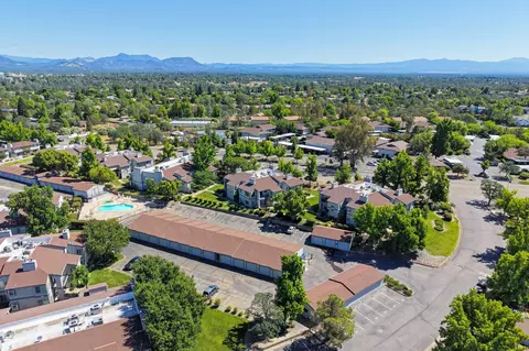 View/Area - 426 Ridgecrest Trl #223, Redding, CA 96003 photo 5 of 8