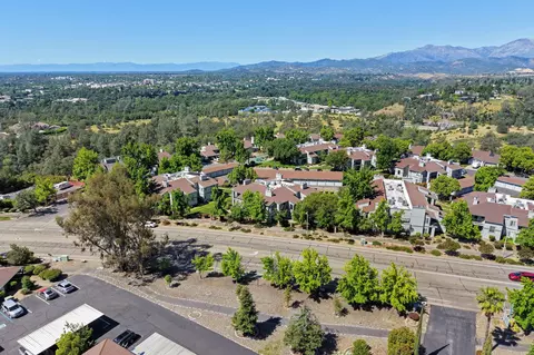 View/Area - 426 Ridgecrest Trl #223, Redding, CA 96003 photo 3 of 8