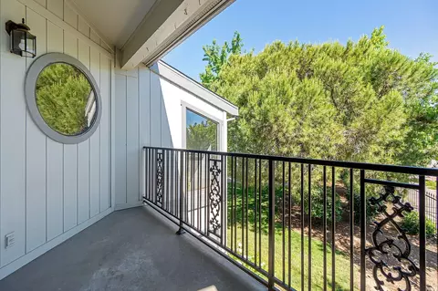 Exterior - 426 Ridgecrest Trl #223, Redding, CA 96003 photo 2 of 15