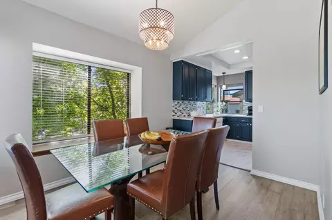 Dining - 426 Ridgecrest Trl #223, Redding, CA 96003 photo 2 of 5