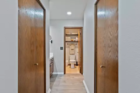 Entry Way - 426 Ridgecrest Trl #223, Redding, CA 96003 photo 4 of 7