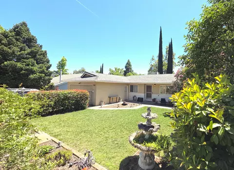 1587 Benton Dr, Redding, CA 96003