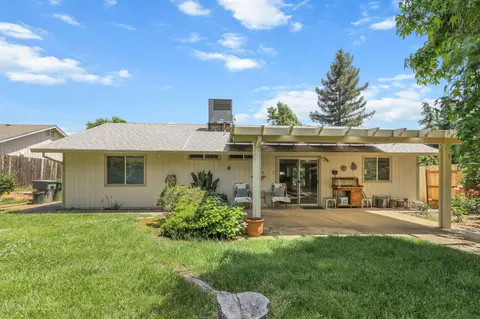 Exterior - 1482 Rose Tree Ln, Redding, CA 96003 photo 8 of 8