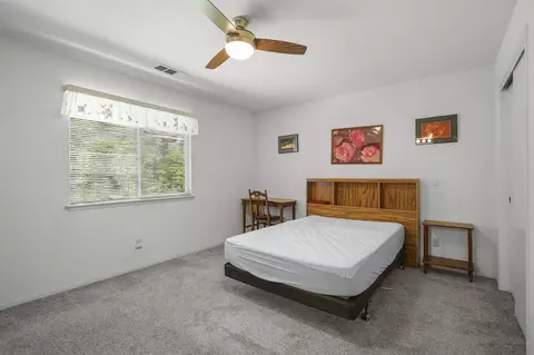 Bedroom - 1482 Rose Tree Ln, Redding, CA 96003 photo 5 of 5