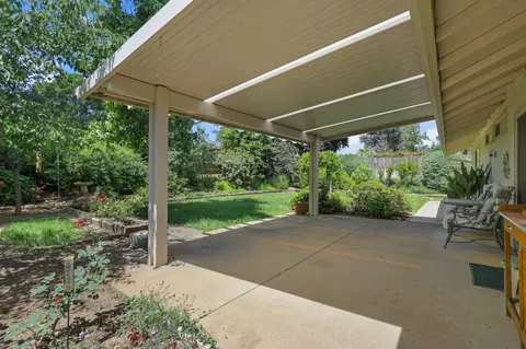 Exterior - 1482 Rose Tree Ln, Redding, CA 96003 photo 3 of 8