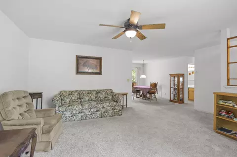 Living - 1482 Rose Tree Ln, Redding, CA 96003 photo 2 of 2