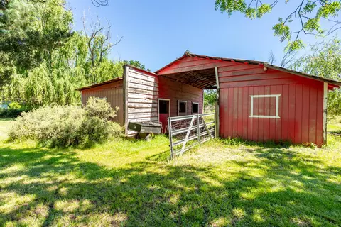 Exterior - 5609 Shady Ln, Anderson, CA 96007 photo 9 of 18