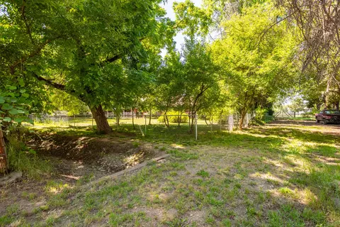 Exterior - 5609 Shady Ln, Anderson, CA 96007 photo 15 of 18