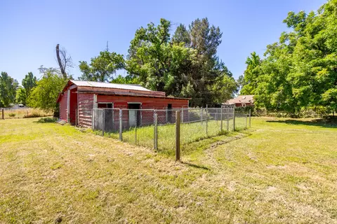 Exterior - 5609 Shady Ln, Anderson, CA 96007 photo 6 of 18