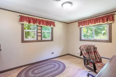 Bedroom - 5609 Shady Ln, Anderson, CA 96007 photo 1 of 2