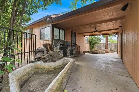Exterior - 2186 Balls Ferry Rd, Anderson, CA 96007 photo 3 of 10