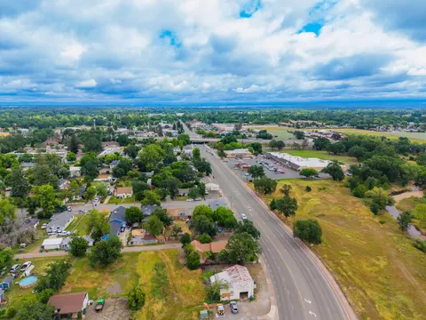 View/Area - 2186 Balls Ferry Rd, Anderson, CA 96007 photo 5 of 7