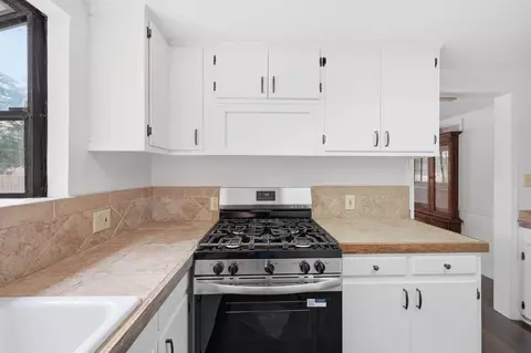 Kitchen - 2186 Balls Ferry Rd, Anderson, CA 96007 photo 2 of 2
