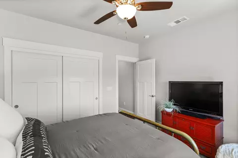 Bedroom - 1187 Coggins St, Redding, CA 96003 photo 10 of 13