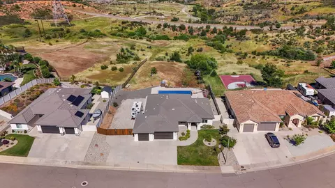 View/Area - 1187 Coggins St, Redding, CA 96003 photo 5 of 15