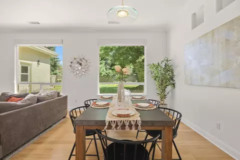 Dining - 2719 Western Oak Dr, Redding, CA 96002 photo 1 of 6