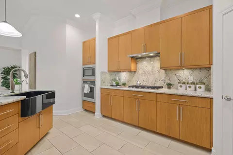 Kitchen - 2719 Western Oak Dr, Redding, CA 96002 photo 1 of 11