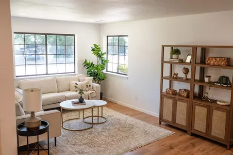 Living - 5826 Old Barn Way, Redding, CA 96001 photo 6 of 6