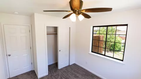 Bedroom - 5826 Old Barn Way, Redding, CA 96001 photo 4 of 7