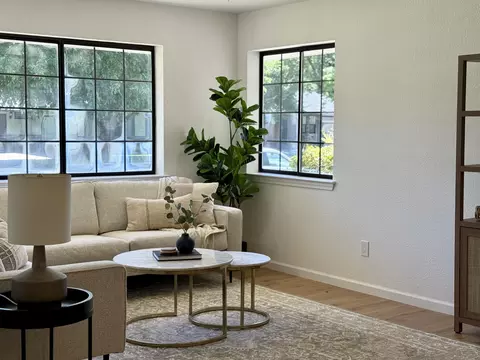 Living - 5826 Old Barn Way, Redding, CA 96001 photo 3 of 6