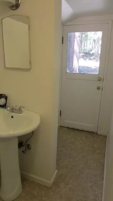 Bath - 13453 Circle Dr, Old Station, CA 96071 photo 1 of 2