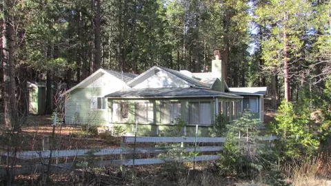 13453 Circle Dr, Old Station, CA 96071