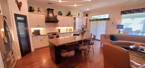 Kitchen - 3008 Copper Creek Dr, Redding, CA 96002 photo 3 of 5