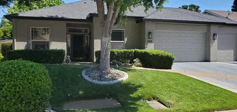 3008 Copper Creek Dr, Redding, CA 96002