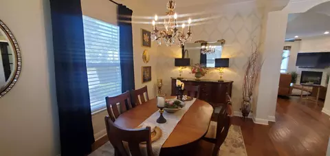 Dining - 3008 Copper Creek Dr, Redding, CA 96002 photo 4 of 4