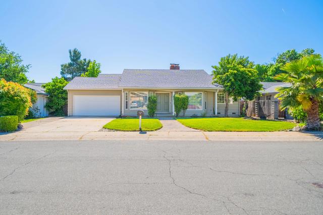 4065 Meander Dr, Redding, CA 96001