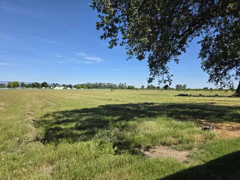 Exterior - 23773 River Rd, Corning, CA 96021 photo 12 of 22