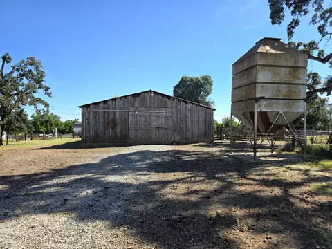 Exterior - 23773 River Rd, Corning, CA 96021 photo 19 of 22