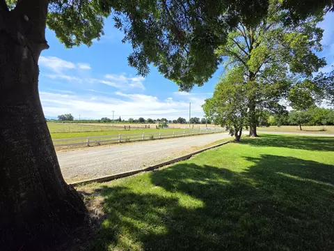 Exterior - 23773 River Rd, Corning, CA 96021 photo 5 of 22