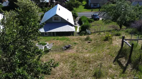 24806 Long St, Fall River Mills, CA 96028 photo 5