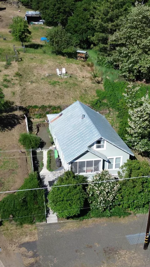 24806 Long St, Fall River Mills, CA 96028 photo 3