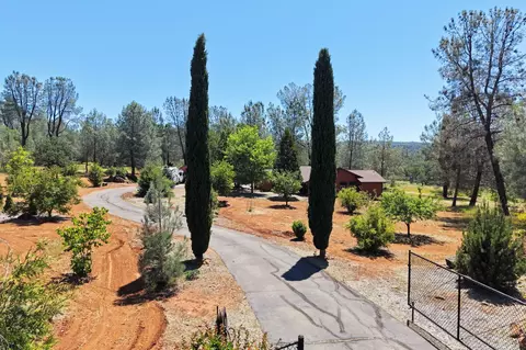 Exterior - 7117 Pine Bluff Dr, Shingletown, CA 96088 photo 20 of 25