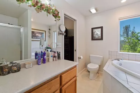Bath - 7117 Pine Bluff Dr, Shingletown, CA 96088 photo 3 of 5