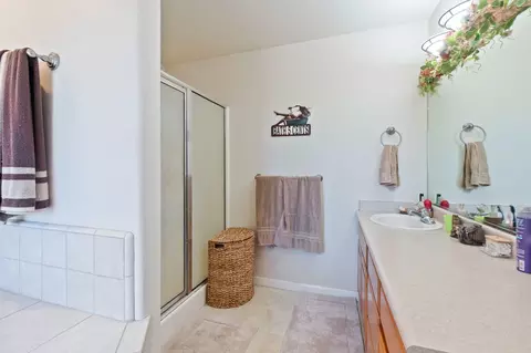 Bath - 7117 Pine Bluff Dr, Shingletown, CA 96088 photo 2 of 5