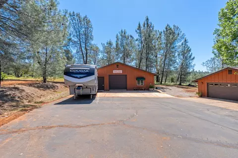 Exterior - 7117 Pine Bluff Dr, Shingletown, CA 96088 photo 19 of 25