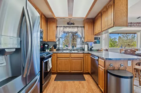 Kitchen - 7117 Pine Bluff Dr, Shingletown, CA 96088 photo 3 of 3