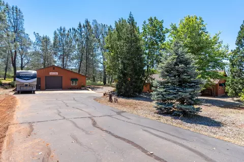 Exterior - 7117 Pine Bluff Dr, Shingletown, CA 96088 photo 18 of 25