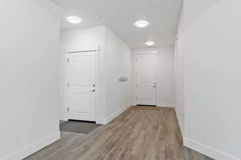 Entry Way - 1358 Fitz Pl, Redding, CA 96003 photo 1 of 1
