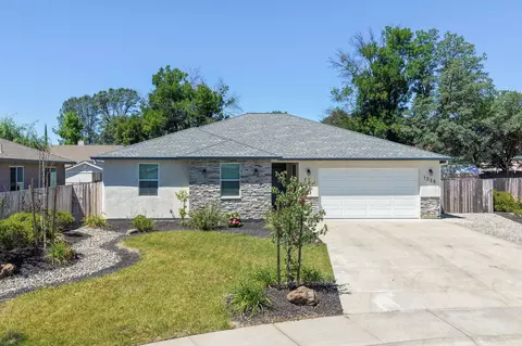 1358 Fitz Pl, Redding, CA 96003