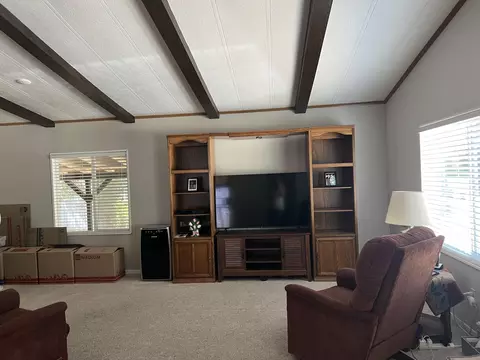 4521 Big Eagle Ln, Redding, CA 96003 photo 2