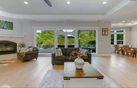 Living - 13497 Tierra Heights Rd, Redding, CA 96003 photo 1 of 4