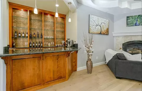 Living - 13497 Tierra Heights Rd, Redding, CA 96003 photo 4 of 4